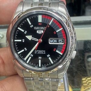 Seiko automatic Watch for Men ,
For Men   Size 38mm Diameter , 
Stainless Steel,